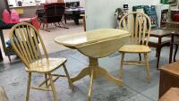 SMALL DROP LEAF PEDESTAL TABLE W/ (2) CHAIRS - LIGHT COLORED
