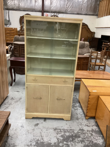 SMALL CHINA CABINET. BLONDE COLOR