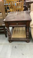 "LANE" SIDE TABLE