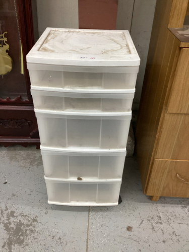 PLASTIC STORAGE UNIT