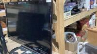 SAMSUNG TV WITH WALL MOUNT