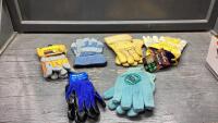 BOX OF GLOVES 6 PAIRS
