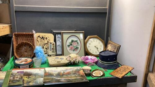 BOX W/ OLD THOMAS KINKADE CALENDARS, CANDLE HOLDERS, TOLLE ART FLORAL PICTURE, LASER CUT ELEPHANT PICTURE ETC