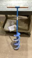 HAND ICE DRILL