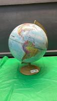 GLOBE ON METAL STAND - GLOBEMASTER