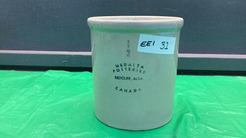 MEDALTA 1/2 GAL CROCK - REDCLIFF POTTERIES