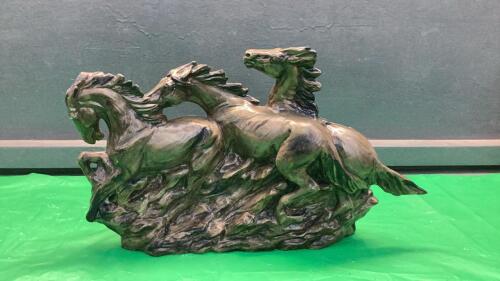 CERAMIC TRIO OF HORSES