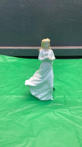 ROYAL DOULTON FIGURINE - "LOVING YOU"