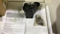 BALL/PINTLE HOOKS