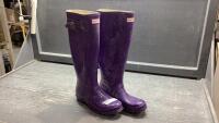 HUNTER RUBBER BOOTS - SIZE 7 MENS/ 8 WOMEN