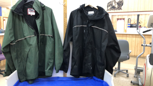 (2)XL MENS JACKETS