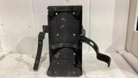 FIRE EXTINGUISHER MOUNTING BRACKET