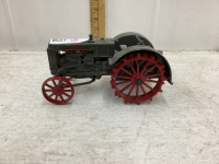 COLLECTIBLE ANTIQUE LOOKING CASE TOY TRACTOR