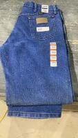 (1) PAIR OF WRANGLER COWBOY CUT JEANS - ORIGINAL FIT