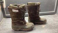 RANGER WINTER BOOTS SIZE 10