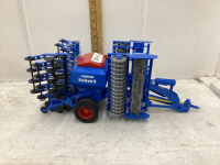 PLASTIC LEMKEN SOLLITAIR 9 TOY