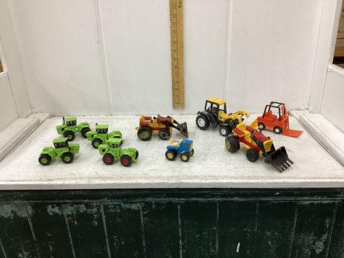 COLLECTION OF DIE CAST TOY STEIGER TRACTORS & OTHER VINTAGE TRACTORS