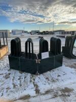 New tombstone round bale feeder