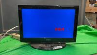 SMALL RCA 18&rdquo; FLAT SCREEN TV - NO REMOTE