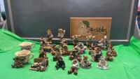 COLLECTION OF BOYDS BEARS