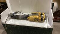 DEMOLITION HAMMER/DEWALT