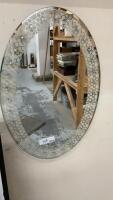 OVAL MIRROR