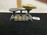 MINI CAST SCALE WITH 4 WEIGHTS