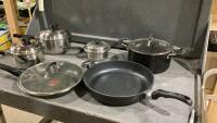 BOX WITH POTS + PANS