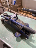 Floor jack for parts