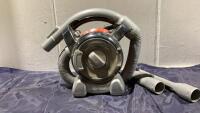 BLACK AND DECKER DUST BUSTER