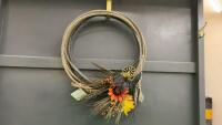 LARIAT WREATH