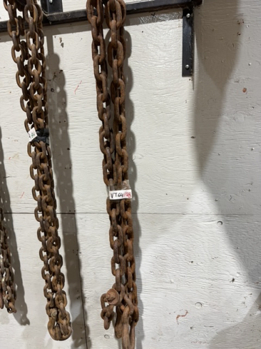 Heavy logging chain both hooks