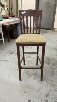 BAR HEIGHT STOOL