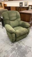 LA-Z-BOY RECLINER - GREEN FABRIC