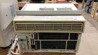 AIR CONDITIONER