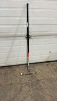 PAINT ROLLER W/ LONG HANDLE