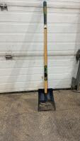 SQUARE NOSE SHOVEL & YARDWORKS ICE CHIPPER