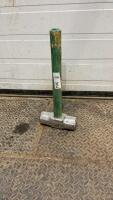 SHORT HANDLE SLEDGE HAMMER