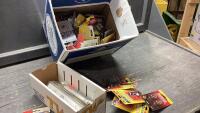 BOX OF ASSORTED LIGHT BULBS