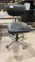 KUROGANE BLACK ROLLING OFFICE CHAIR