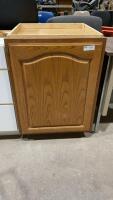 LOWER CABINET