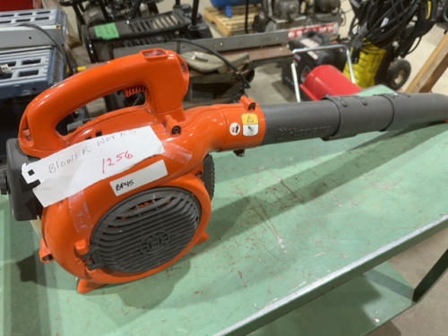 Husqvarna leaf blower