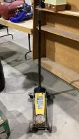 POWERFIST FLOOR JACK 2-3/4 TONS