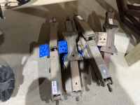 Set of four screw jacks