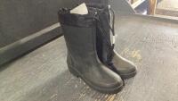LINED RUBBER BOOT - SIZE 2