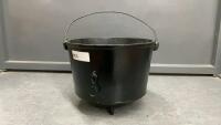 CAST 3-LEGGED CAULDRON