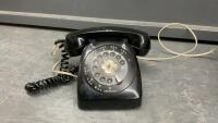 VINTAGE ROTARY TABLETOP PHONE