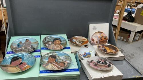 BOX OF COLLECTOR PLATES