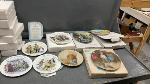 BOXFUL OF COLLECTOR PLATES
