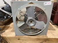 Quarter horse electric fan